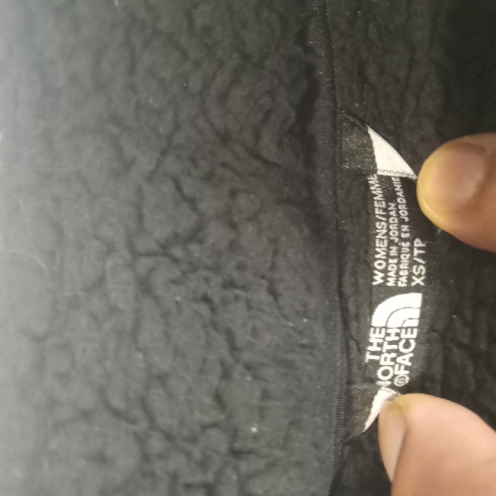 The North Face Women's Black Fleece Faux Fur Jacket Size XS - Picture 7 of 10